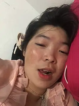 Snapshot of cuty_lusy chatting on 06-06-26, 01:16 cuty lusy online show from 06-06-26, 01:16