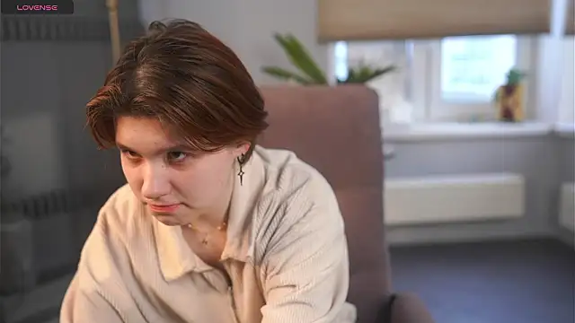 BelleHayton online show from 02-13-26, 04:30