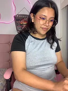 Snapshot of LilithRose_ chatting on 02-20-26, 12:49 LilithRose online show from 02-20-26, 12:49