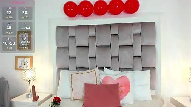 Snapshot of zharia_lux_25 chatting on 02-14-26, 11:40 zharia lux 25 online show from 02-14-26, 11:40