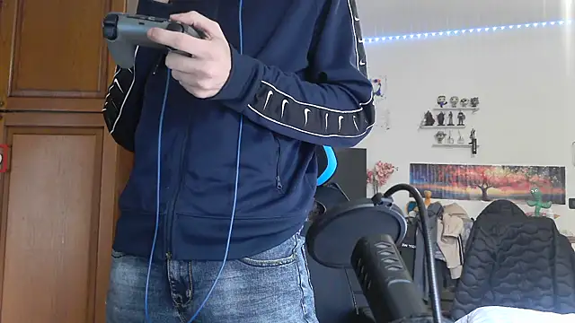 Snapshot of maestroboris95 chatting on 02-09-26, 01:04 maestroboris95 online show from 02-09-26, 01:04