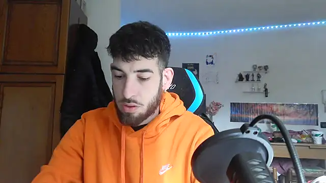 Snapshot of maestroboris95 chatting on 02-21-26, 11:22 maestroboris95 online show from 02-21-26, 11:22