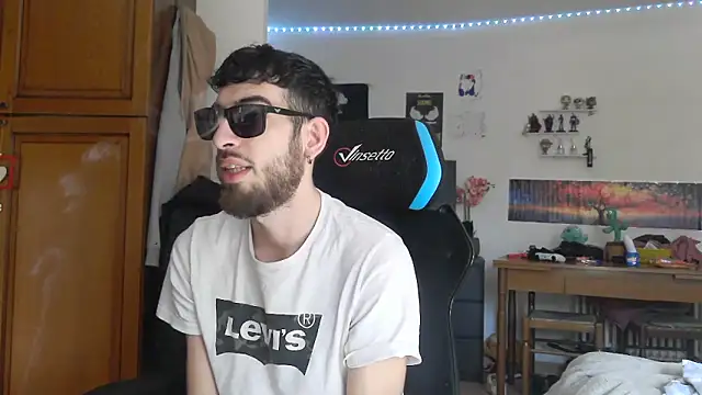 Snapshot of maestroboris95 chatting on 02-27-26, 11:21 maestroboris95 online show from 02-27-26, 11:21