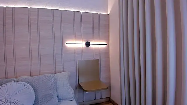 Snapshot of Alessia_Gold chatting on 02-26-26, 08:30 Alessia Gold online show from 02-26-26, 08:30