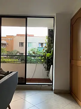 Aurea Silk online show from 04-17-26, 09:40