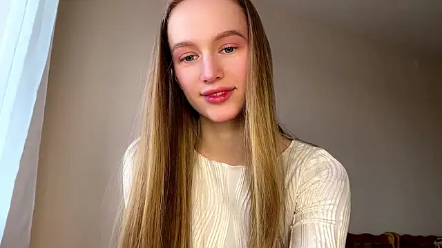 Snapshot of Viktoria_Vibes chatting on 02-21-26, 02:07 Viktoria Vibes online show from 02-21-26, 02:07