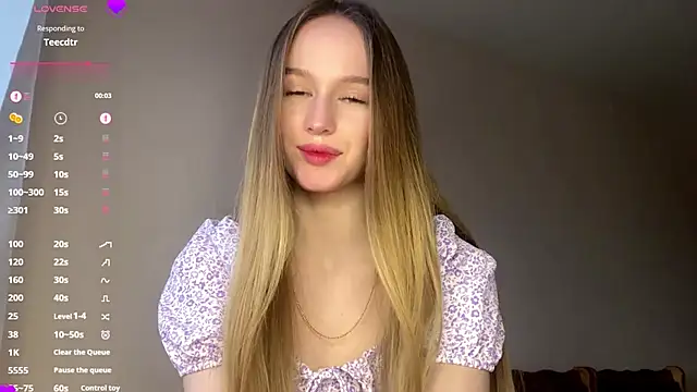 Snapshot of Viktoria_Vibes chatting on 03-01-26, 03:25 Viktoria Vibes online show from 03-01-26, 03:25