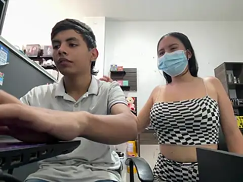 two cam latin online show from 02-22-26, 05:00