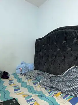 two cam latin online show from 02-25-26, 04:33