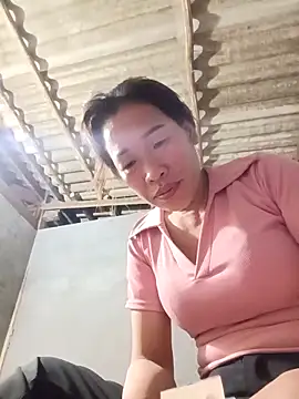 aki xzx online show from 02-15-26, 11:30