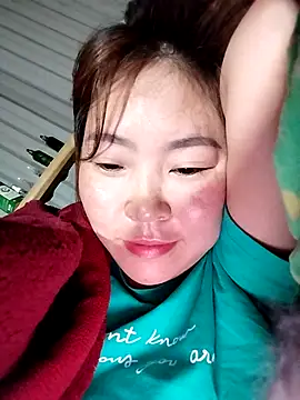 Snapshot of Yiyoongg chatting on 02-10-26, 11:20 Yiyoongg online show from 02-10-26, 11:20