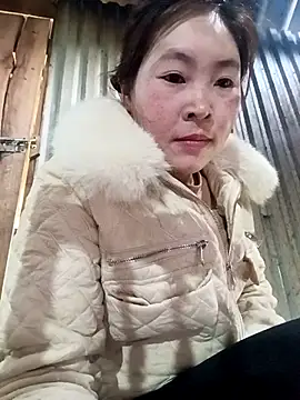 Snapshot of Yiyoongg chatting on 02-20-26, 08:16 Yiyoongg online show from 02-20-26, 08:16