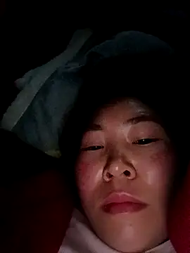 Snapshot of Yiyoongg chatting on 03-01-26, 11:29 Yiyoongg online show from 03-01-26, 11:29