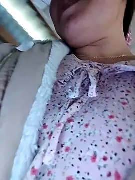 Yiyoongg online show from 03-23-26, 04:49