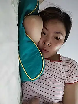Yiyoongg online show from 07-13-26, 12:30