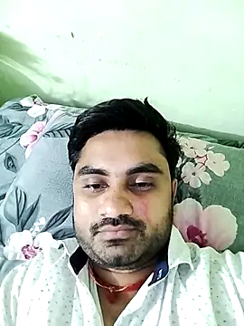 Snapshot of loyalboy_0052 chatting on 04-18-26, 07:07 loyalboy 0052 online show from 04-18-26, 07:07