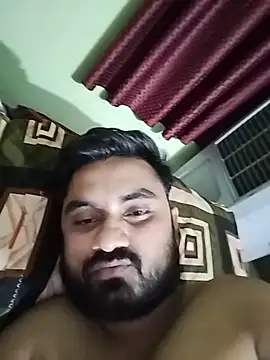 Snapshot of loyalboy_0052 chatting on 05-19-26, 09:43 loyalboy 0052 online show from 05-19-26, 09:43