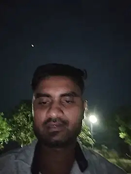 Snapshot of loyalboy_0052 chatting on 06-01-26, 01:46 loyalboy 0052 online show from 06-01-26, 01:46