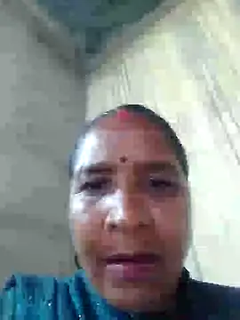 Snapshot of Loomaraj chatting on 02-20-26, 07:43 Loomaraj online show from 02-20-26, 07:43