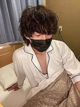 --ha-ru-- online show from 05-18-26, 04:02