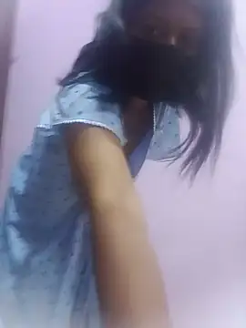 Snapshot of Malee_S chatting on 06-15-26, 04:47 Malee S online show from 06-15-26, 04:47