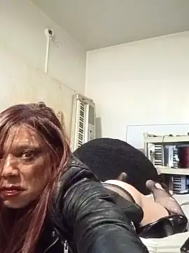 Snapshot of prty2thepoint chatting on 02-11-26, 01:27 prty2thepoint online show from 02-11-26, 01:27