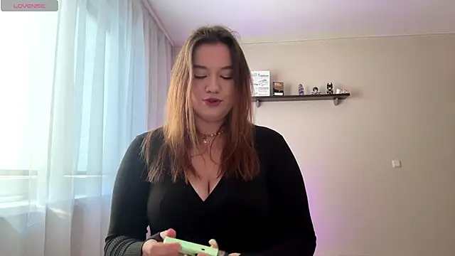 GuillerminaHotze online show from 03-07-26, 07:38