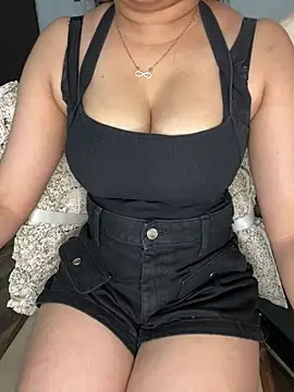 DIYA-STRIP online show from 03-17-26, 06:33