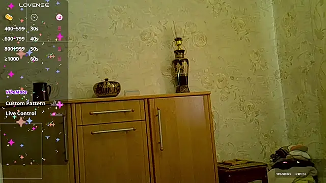 CurvyWild Lady30 online show from 03-11-26, 10:54