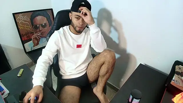 Snapshot of Xanderstone00 chatting on 02-14-26, 10:17 Xanderstone00 online show from 02-14-26, 10:17