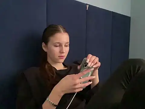 Snapshot of LinaWills chatting on 03-02-26, 12:56 LinaWills online show from 03-02-26, 12:56