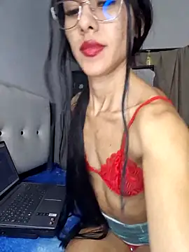Snapshot of Alannys19 chatting on 06-03-26, 01:41 Alannys19 online show from 06-03-26, 01:41