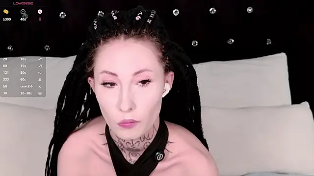 roxy morrison x online show from 03-22-26, 05:38