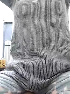 Snapshot of marry1157 chatting on 02-15-26, 04:58 marry1157 online show from 02-15-26, 04:58