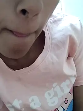 Snapshot of marry1157 chatting on 03-15-26, 04:02 marry1157 online show from 03-15-26, 04:02