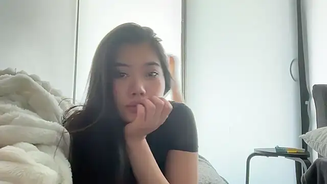 Joycelovely online show from 05-26-26, 04:58
