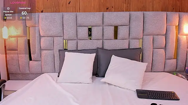 Nikky Red  online show from 02-18-26, 03:57