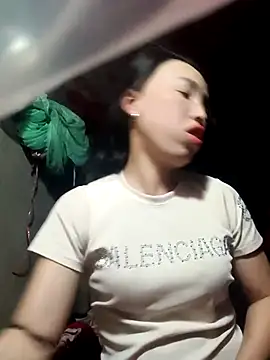 Snapshot of NAINKUTE chatting on 02-16-26, 10:50 NAINKUTE online show from 02-16-26, 10:50