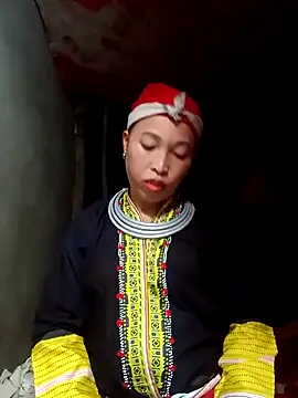 Snapshot of NAINKUTE chatting on 02-21-26, 02:56 NAINKUTE online show from 02-21-26, 02:56