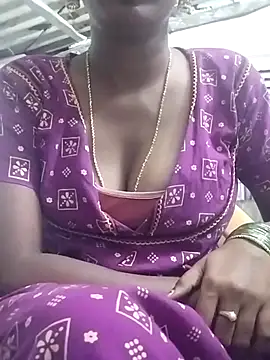 Snapshot of telugusailaja chatting on 02-12-26, 05:30 telugusailaja online show from 02-12-26, 05:30