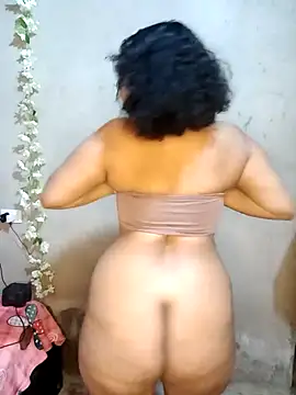 Snapshot of amandaa_21 chatting on 04-24-26, 03:42 amandaa 21 online show from 04-24-26, 03:42