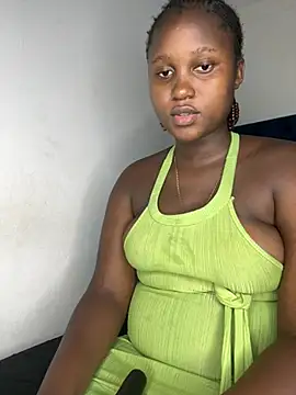 shyNia online show from 02-18-26, 03:52