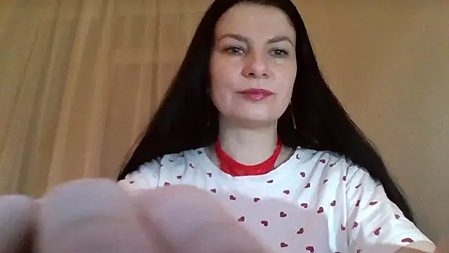 Clover Shine online show from 02-18-26, 08:16