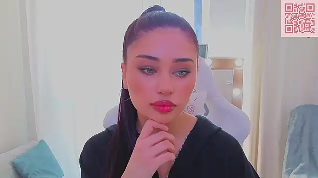 Sofia Plump online show from 03-22-26, 10:07