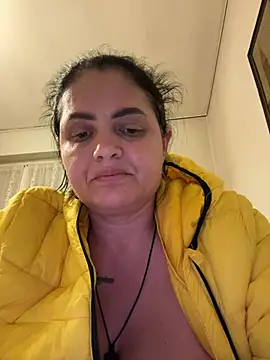 Snapshot of Sony28v chatting on 02-20-26, 06:41 Sony28v online show from 02-20-26, 06:41