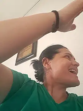 Snapshot of Sony28v chatting on 02-23-26, 08:12 Sony28v online show from 02-23-26, 08:12