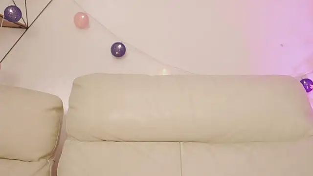 Shopie Colucci online show from 02-21-26, 10:49