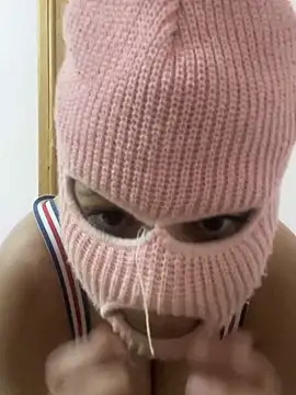 Snapshot of faettaa chatting on 02-13-26, 03:19 faettaa online show from 02-13-26, 03:19