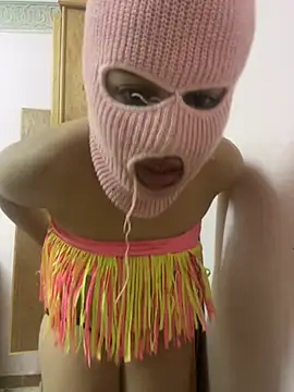 Snapshot of faettaa chatting on 02-16-26, 10:28 faettaa online show from 02-16-26, 10:28