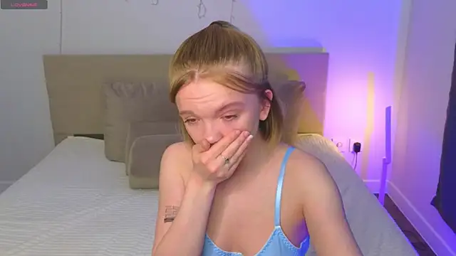 StellaBunny online show from 04-06-26, 04:10